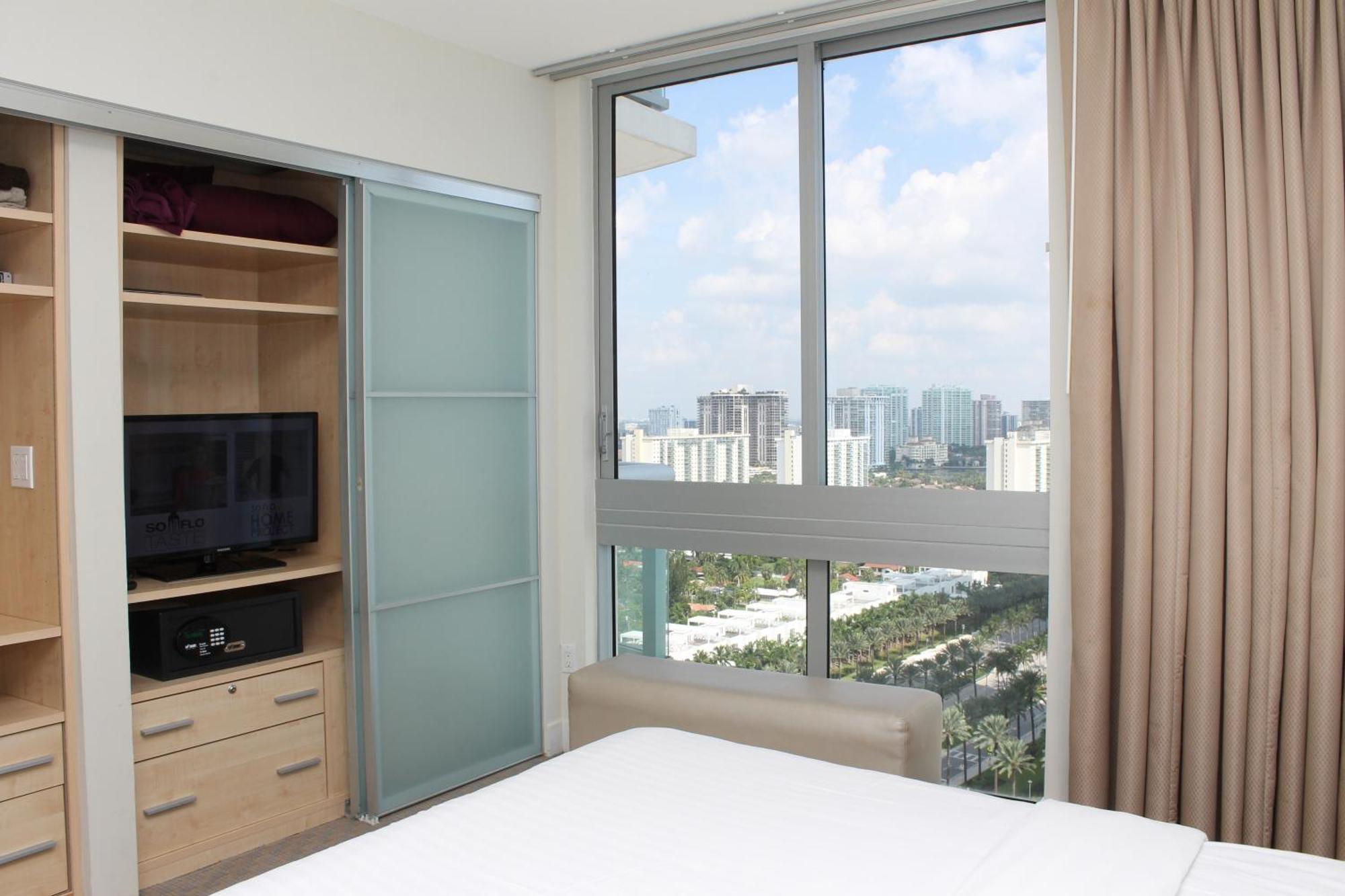 Marenas Beach Resort Sunny Isles Beach Buitenkant foto